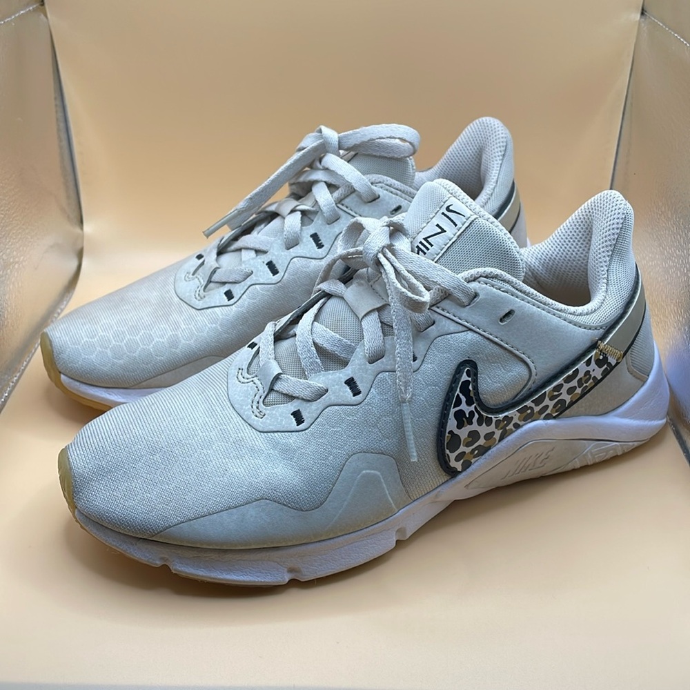 Brand: Nike
Nike Legend Essential 2 Women's Workout Shoes size 6